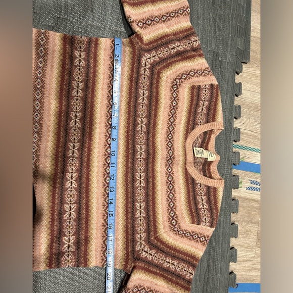 LL Bean, wool sweater, women’s medium - Picture 3 of 5